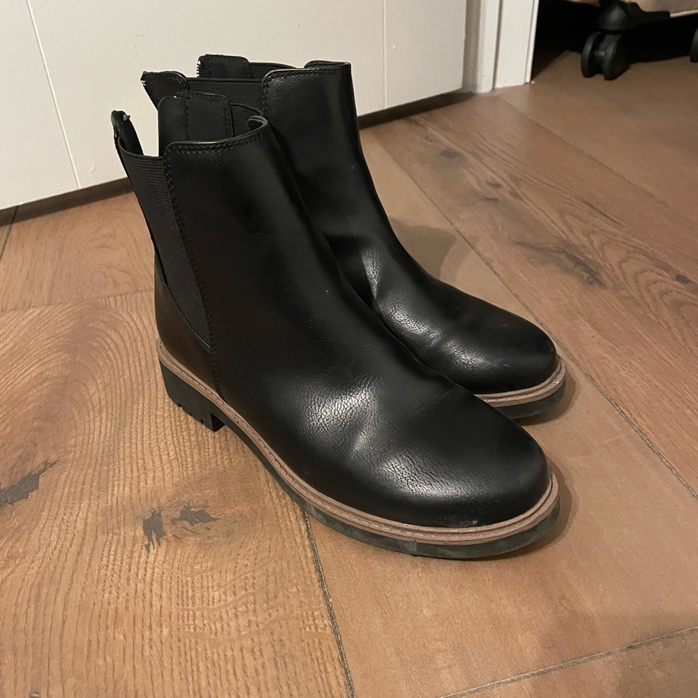 Espirit Sam Chelsea Black Ankle Boots - Picture 16 of 16